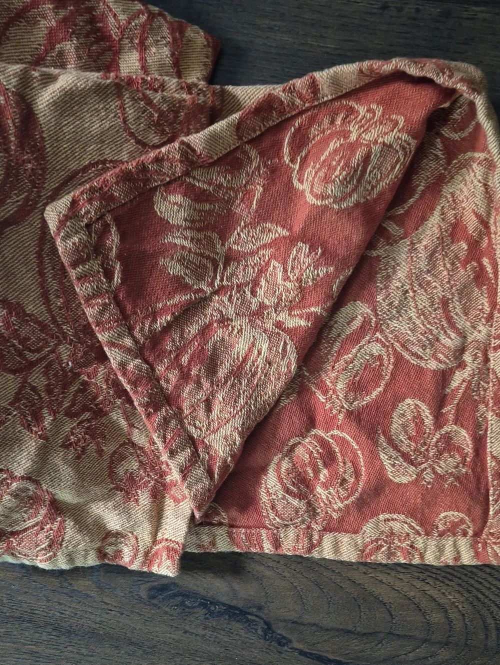 Crate and Barrel Set Of 6 Napkins,  Orange Pumpkins Cloth,  Nice Condition